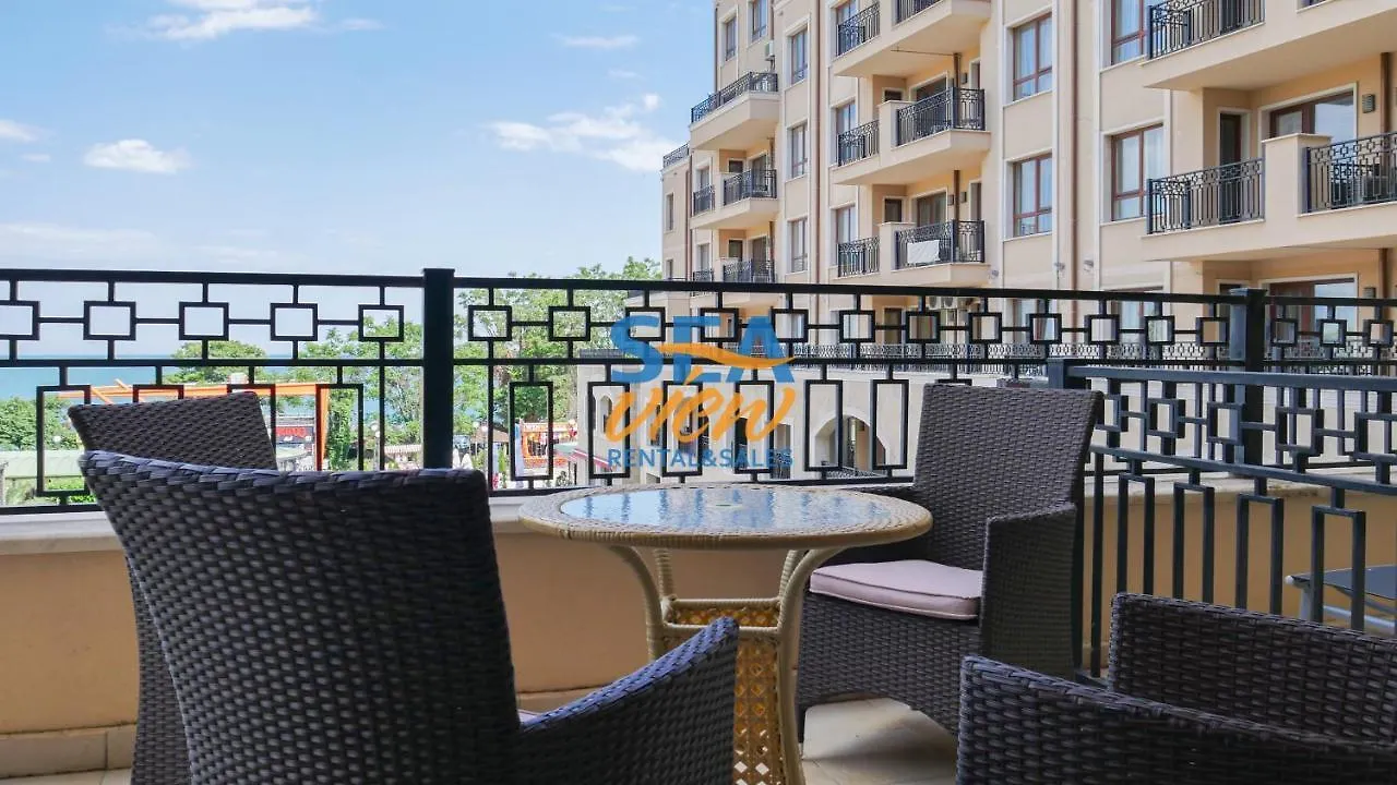 Sea View Rental Front Beach Golden Sands 0*,