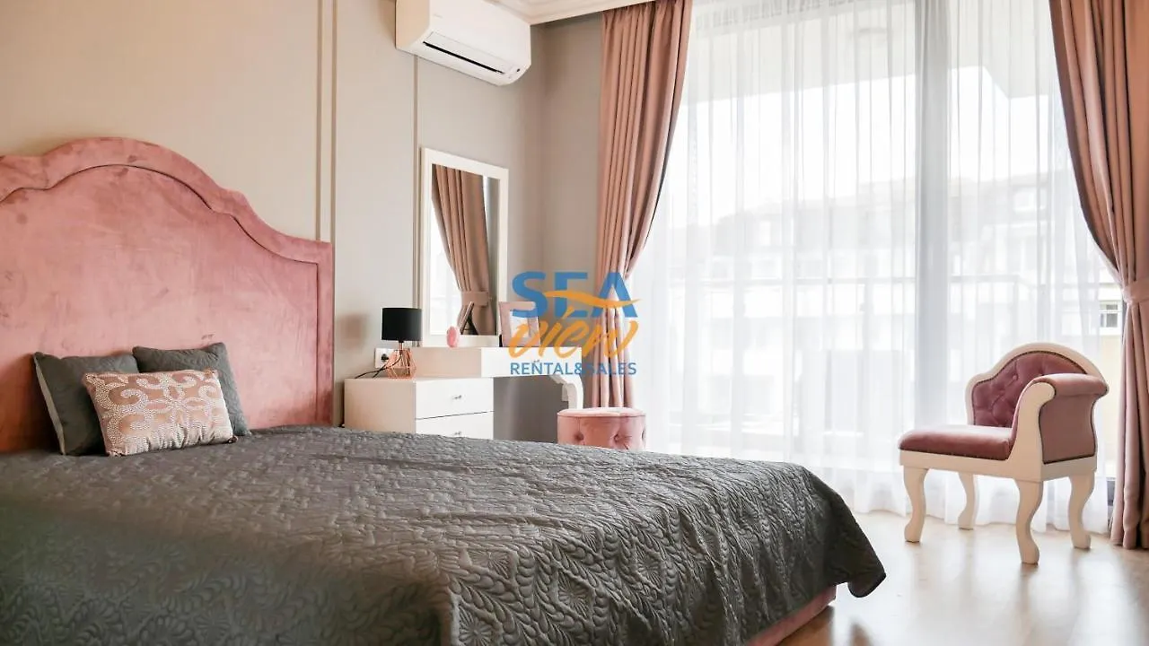 Sea View Rental Front Beach Golden Sands 0*,