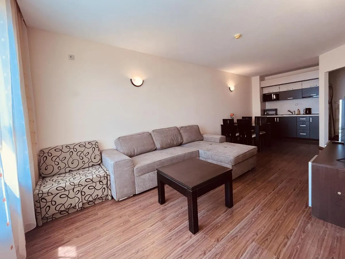Sea View Rental Front Beach Golden Sands 0*,  Bulgaria
